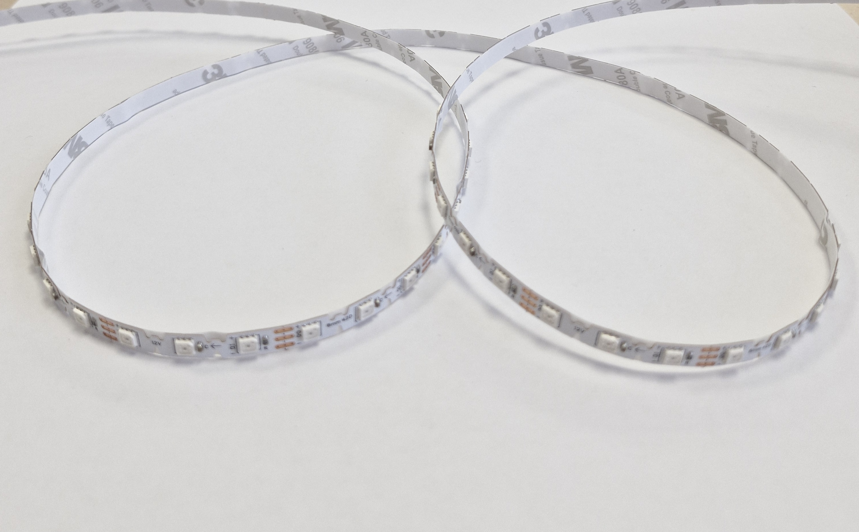 Светодиодная лента Lux SPI 3535 84Led RGB X3 6mm (12V, 14W, WS2812B, IP20)